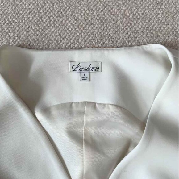 BEST L'Academie by Marianna Revolove Nomiko Top - Ivory Off White Vest Cropped - Picture 6 of 9